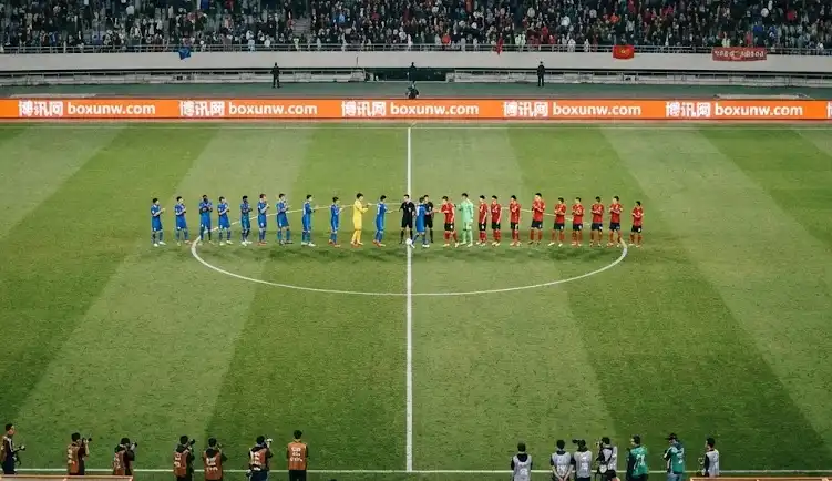 切尔西vs阿森纳预测：枪手客场让不起球了？最新赔率揭秘这场伦敦德比！