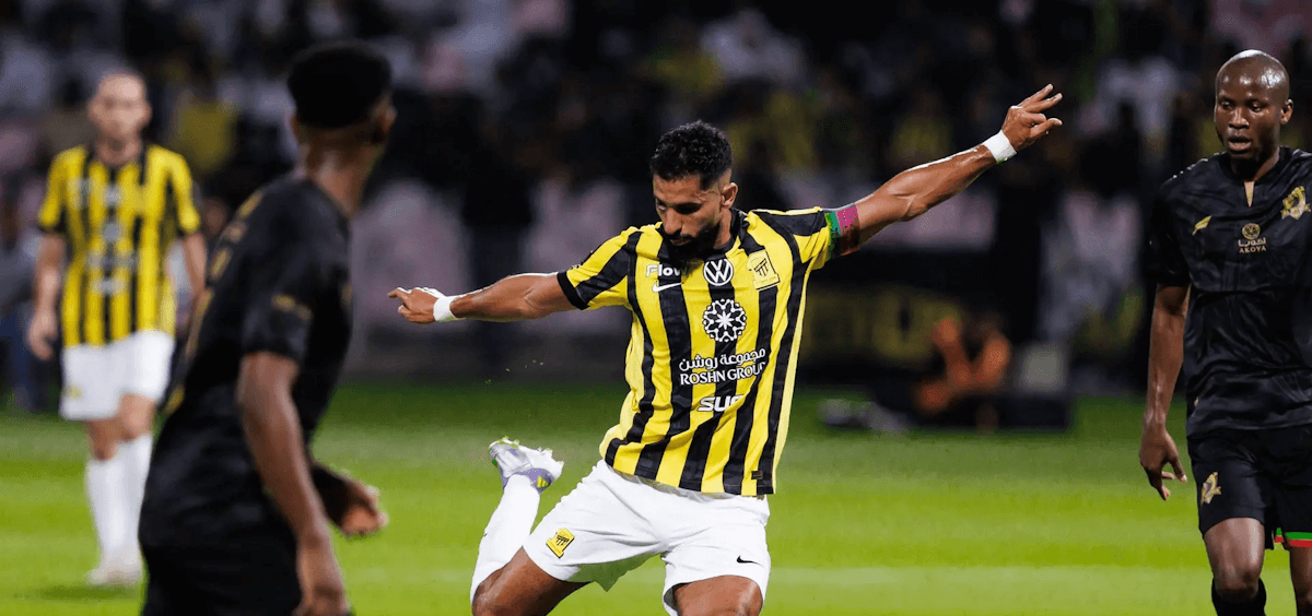 沙特联赛焦点战：吉达联合主场迎战塔亚文，榜首之争白热化