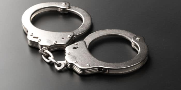 女子抢劫快餐店后直奔赌场挥霍，警方：犯罪绝无好下场