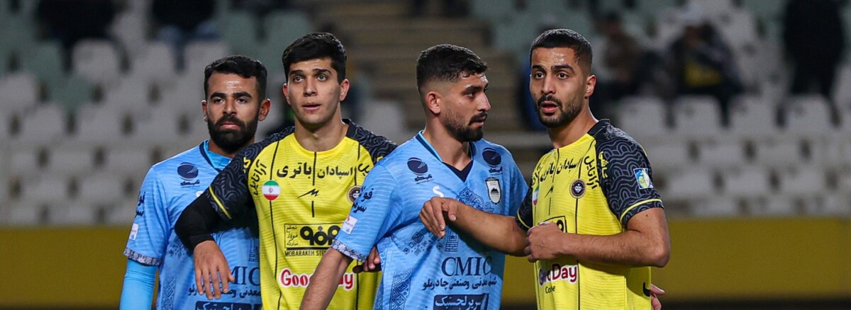 波斯湾德比：塞帕罕vs埃斯特格拉尔，新年大战谁主沉浮？