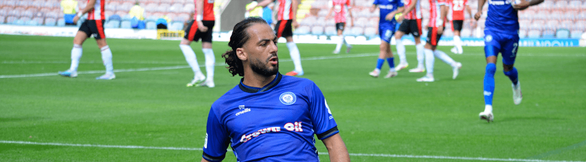 英格兰全国联赛：罗奇代尔vs布拉克利镇前瞻，冲甲热门能否主场称雄？