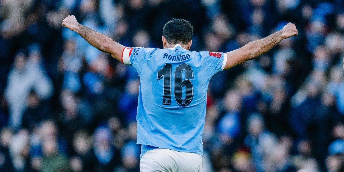 卡拉宝杯半决赛：纽卡斯尔联 vs 曼城，卫冕冠军与豪门对决