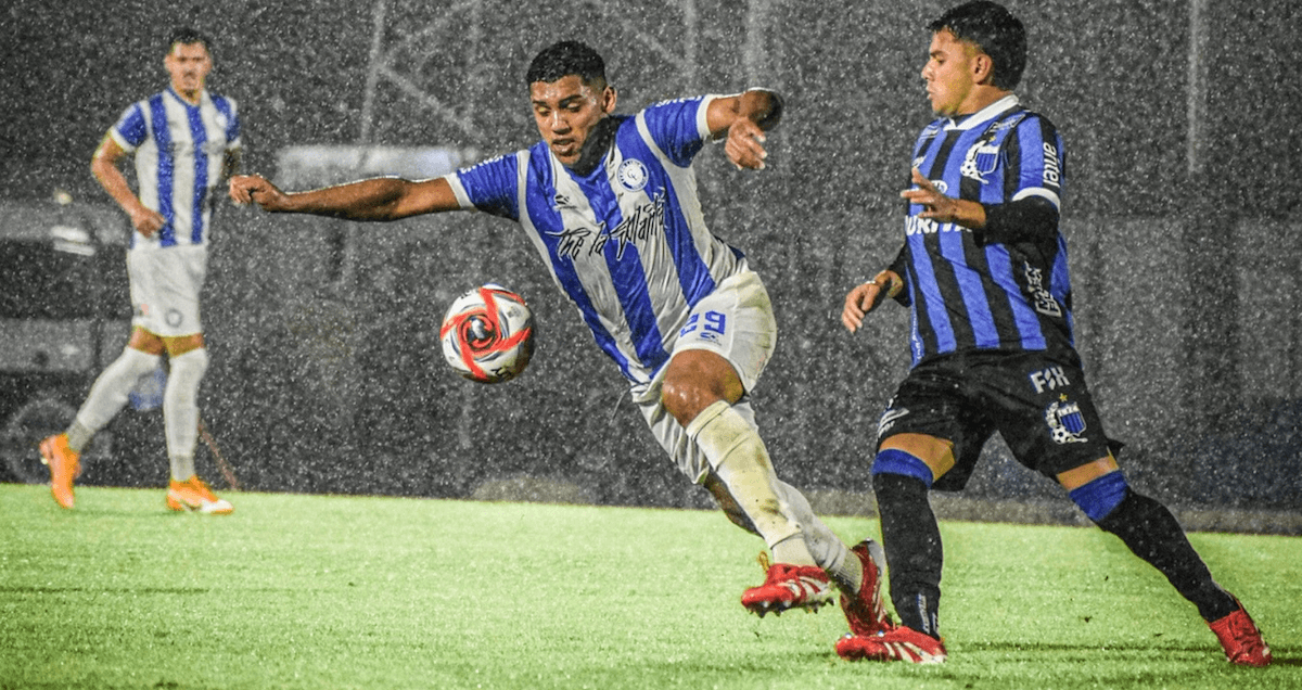 国际友谊赛：塞罗拉戈 vs 图库曼竞技前瞻 - 战术对决，平局概率高？