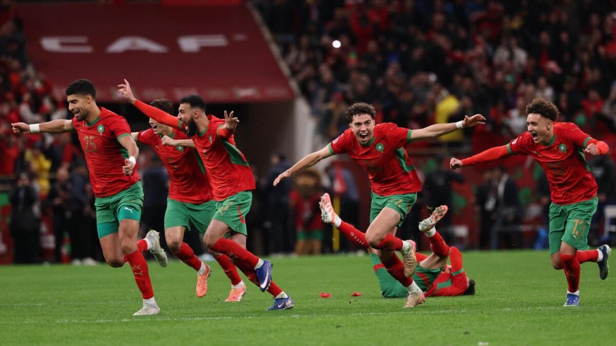 非洲杯决赛：塞内加尔激战摩洛哥，谁能问鼎非洲之巅？