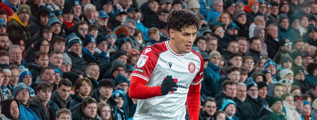 斯蒂文尼奇vs莱顿东方：英甲冲刺战，谁能打破僵局？