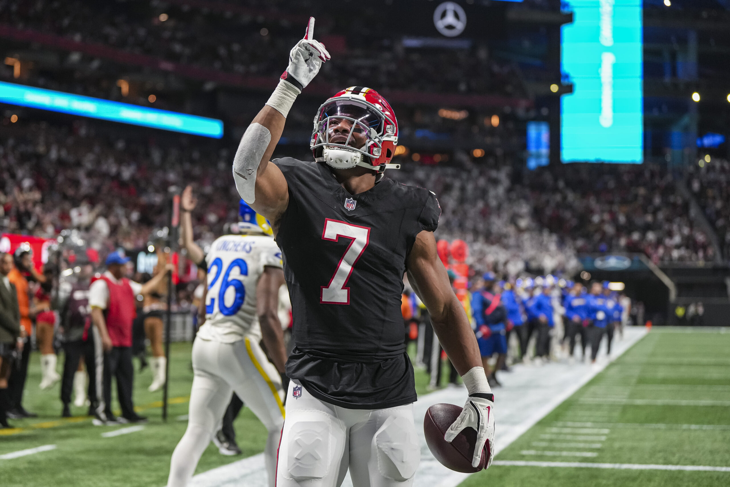 NFL周18触地得分预测：专家精选，高赔率冲击！