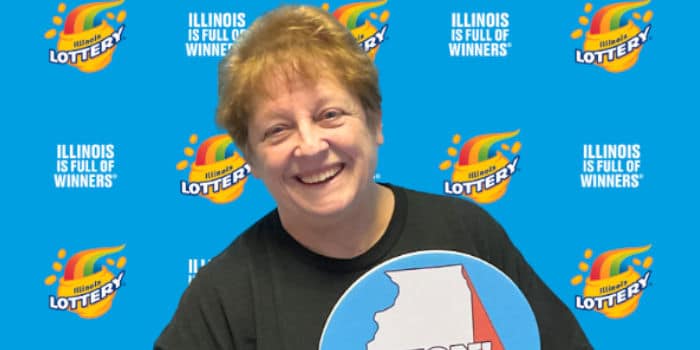 意外之财：伊利诺伊州女子错买彩票喜中25万美元大奖